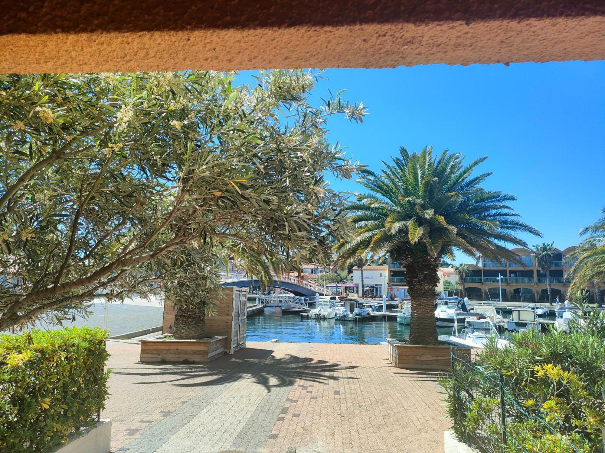 Gruissan, Studio Cabine, Au Calme Vue Degagee Sur Marina Eksteriør billede